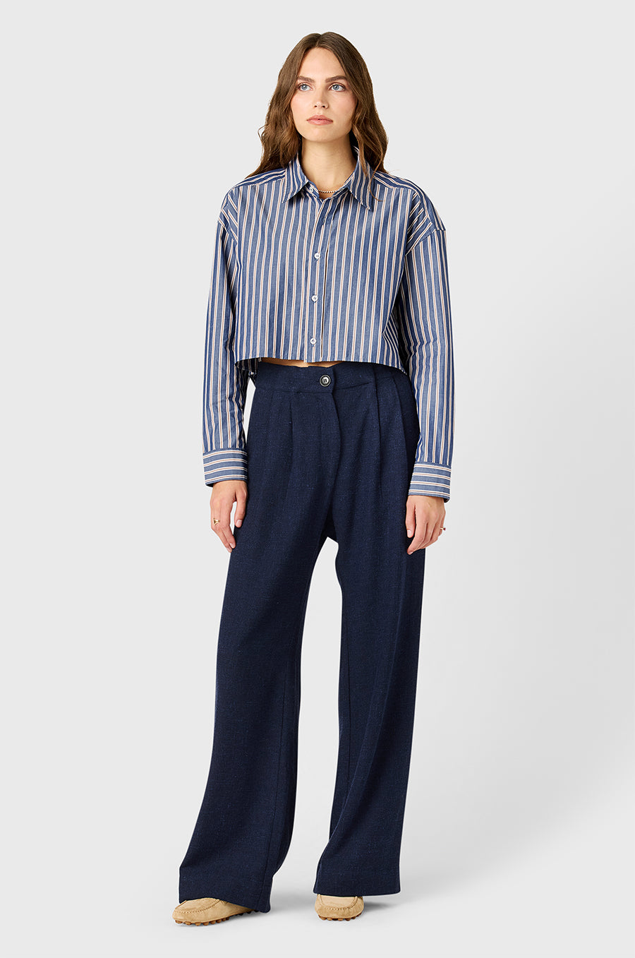 CROPPED BOXY BUTTON UP IN INDIGO STRIPE POPLIN