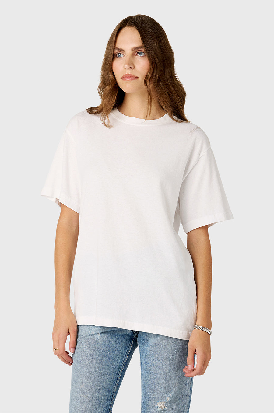 SLOUCHY TEE IN WHITE