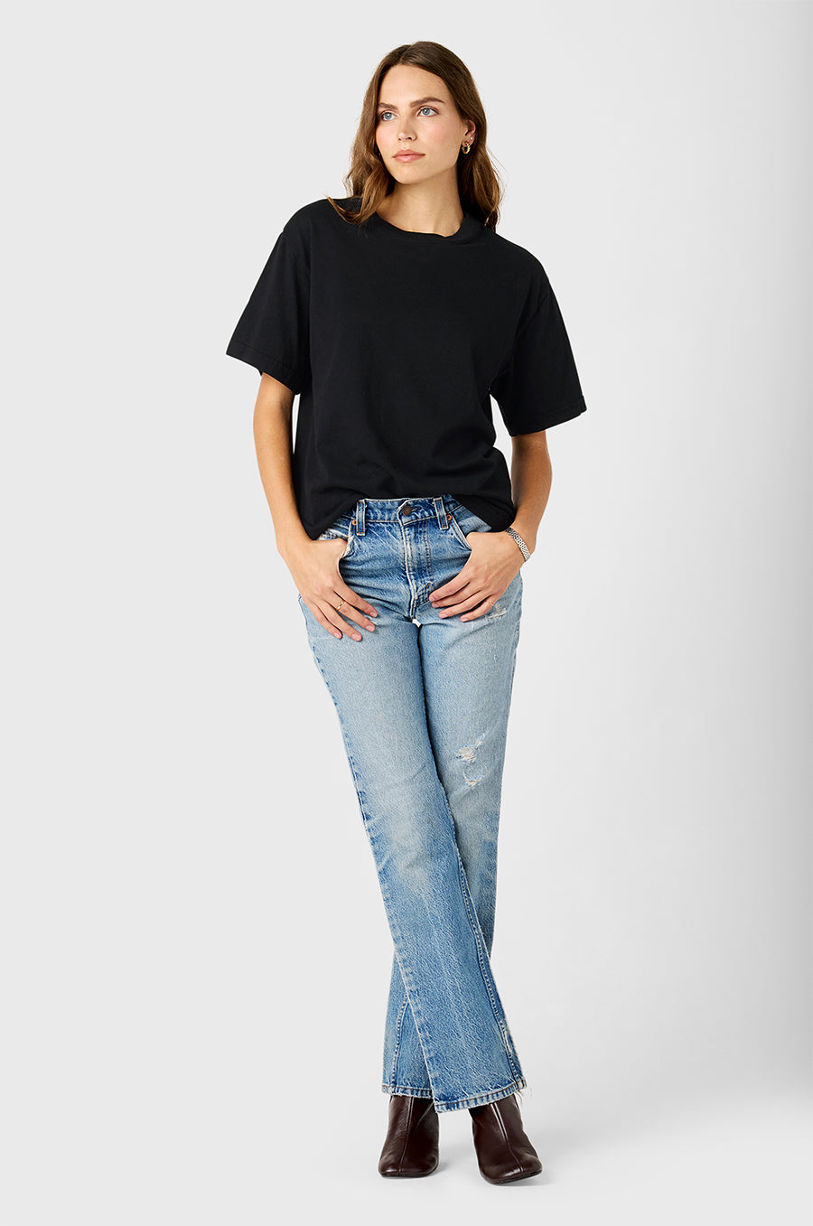 SLOUCHY TEE IN BLACK