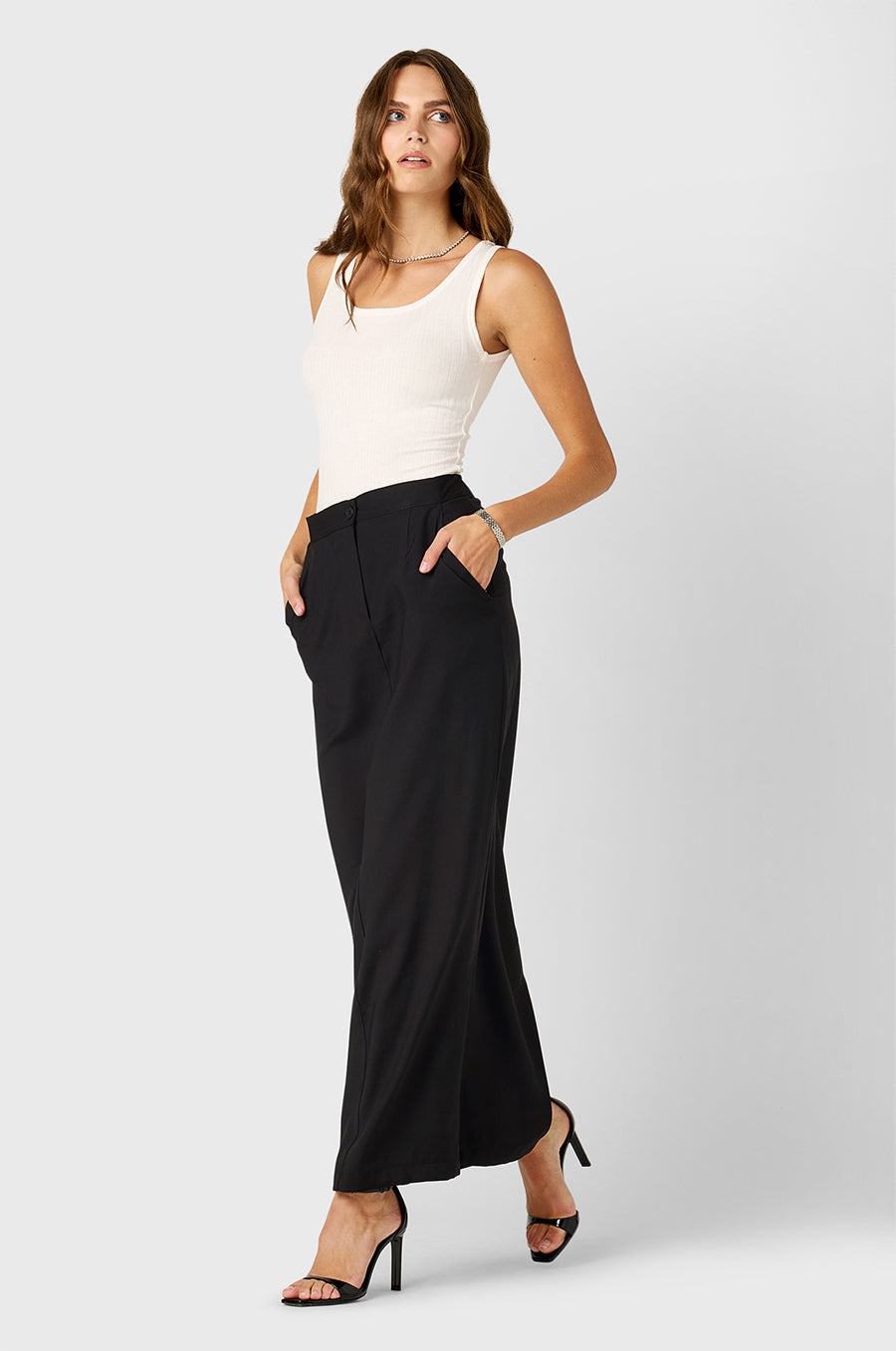 THE TROUSER SKIRT IN BLACK