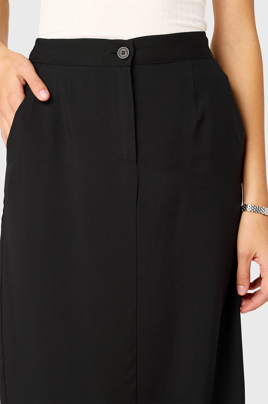 THE TROUSER SKIRT IN BLACK