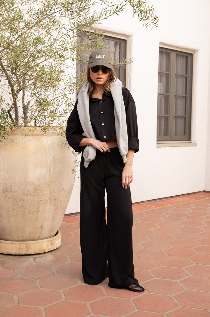 Get the look: bouclé sweater and wide-leg trousers  Wide leg jeans outfit, Wide  leg trousers outfit, Wide pants outfit