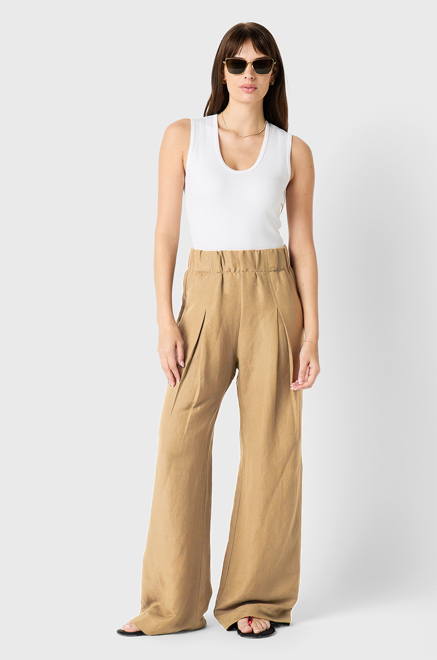 PLEATED TROUSER IN FLAX